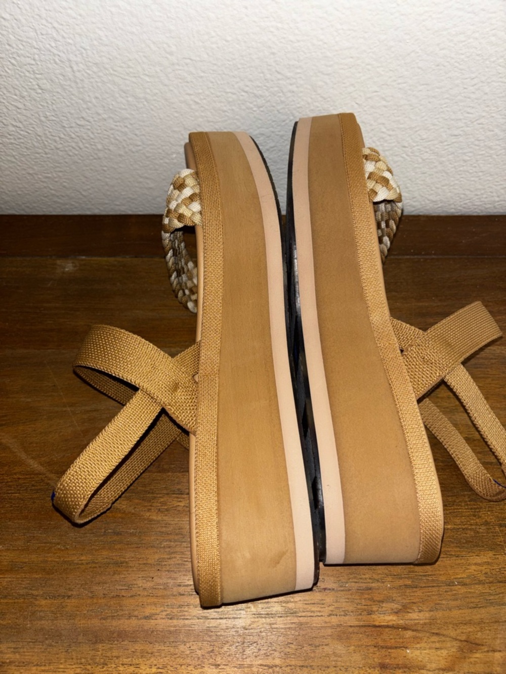 Rothy's Lightweight Wedge Sandal Braided Beach Sand Woven Women 9 NWOB - Picture 3 of 4